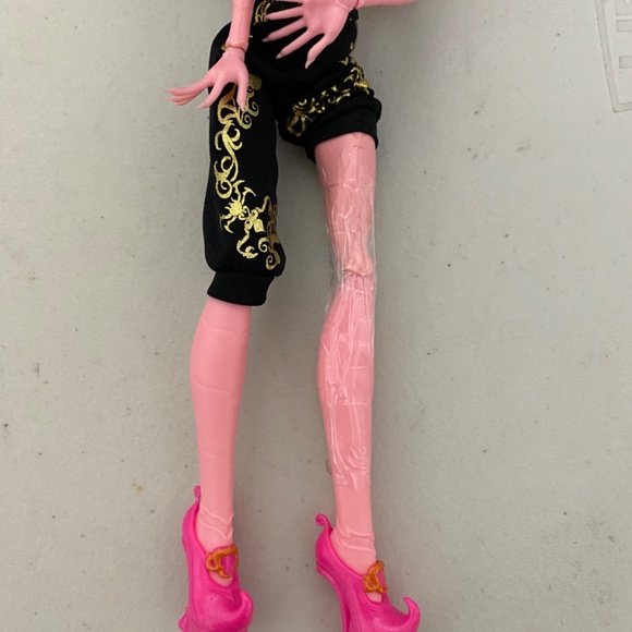 Monster High Gigi Grant Daughter Of The Genie Doll - Picture 4 of 10